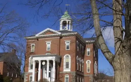 Bates College Locks Down Amid Nearby Armed Man