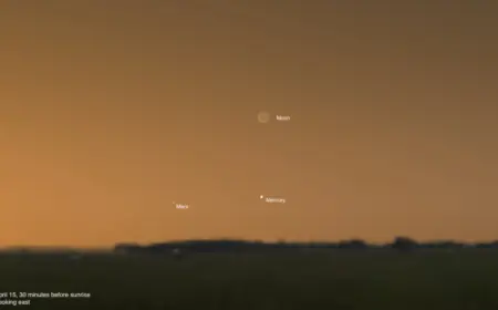 Spot the Moon and Mercury in Today’s Morning Sky (April 15)