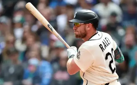 Should Mariners’ Luke Raley Face More Left-Handed Pitching?