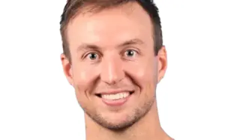 Lakers and Luke Kennard Clash with Rockets in Game 1 Showdown