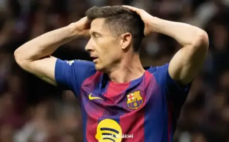 Robert Lewandowski Apologizes as Barcelona Targets Him