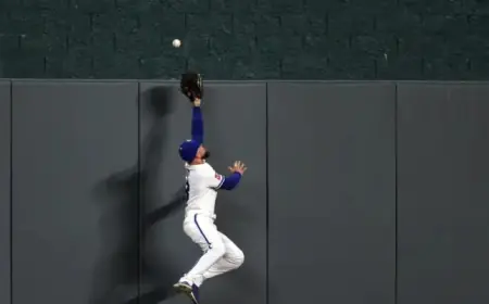 Royals’ Offense Falters Against Own Bullpen in 7-5 Defeat