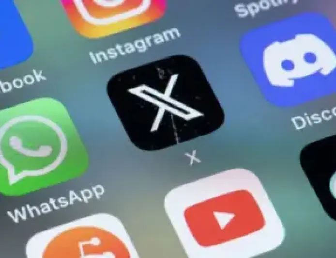 Historic 1969 Moon Landing Photos That Transformed History