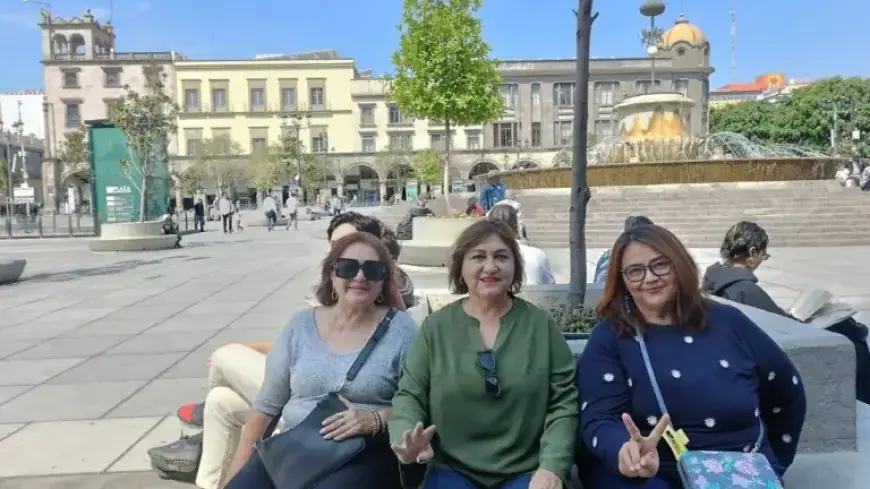 Guadalajara Center Attracts Tourists During Holy Week