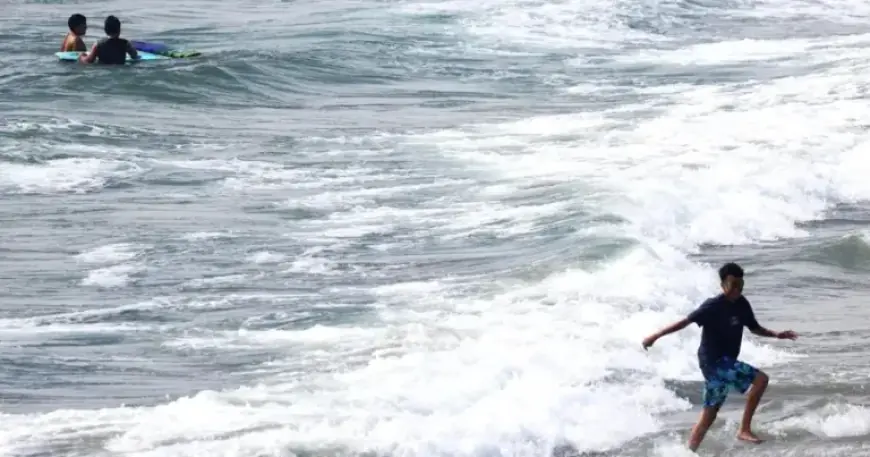 Southern California Experiences Major Cooldown and Potential Rain Due to Weather Shift