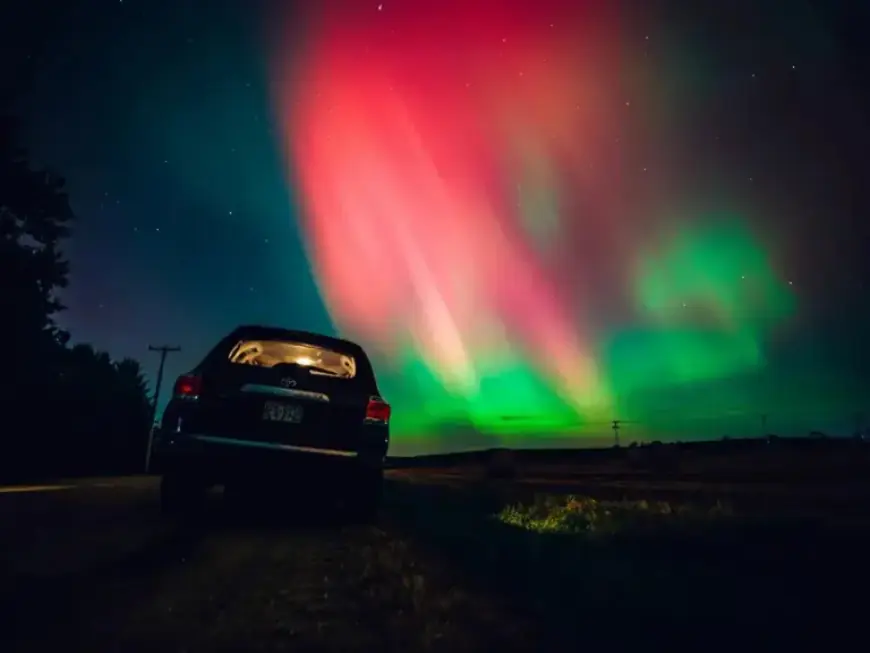 “Strong Northern Lights to Illuminate 20 States Tuesday Night”