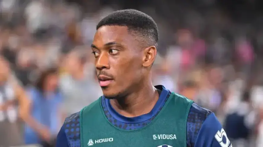 Man Utd Manager Exiles £36m Flop Amid Transfer Interest Leak