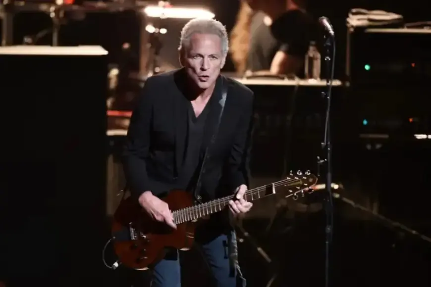 Fleetwood Mac’s Lindsey Buckingham Assaulted with Mysterious Substance by Woman