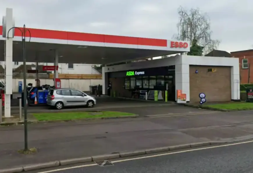 Bournemouth Assault Injures Shop Worker