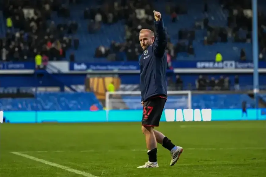 Sheffield Wednesday Eyes Reunion with Club Legend in Talks