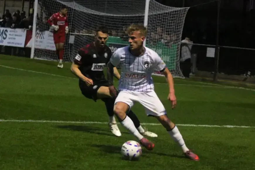 Seagulls Face Gulls in Good Friday Showdown