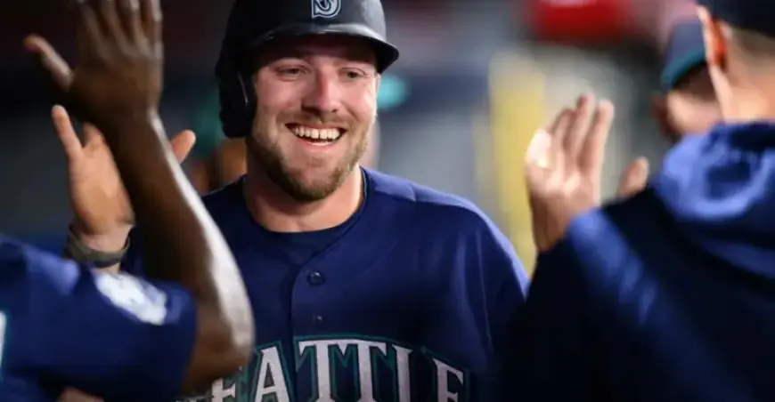 Mariners Triumph Over Angels in Extra Innings with Three-Run Burst