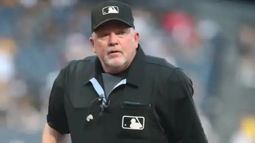 Umpire Ron Kulpa Leaves Game at Yankee Stadium