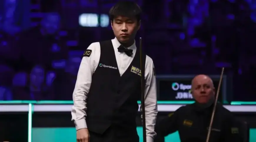 Zhao Dominates Higgins with Impressive 8-0 Lead