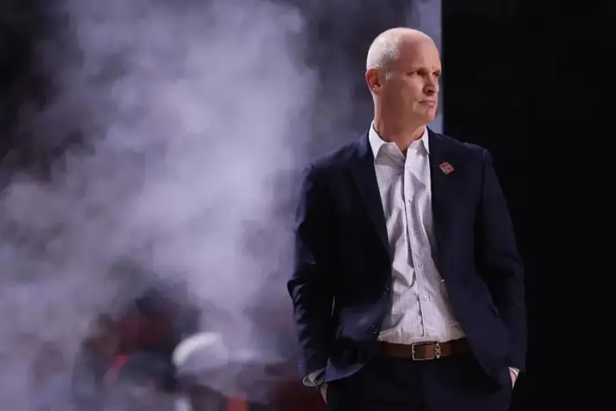 Dan Hurley Drives UConn to Brink of Final Four Victory