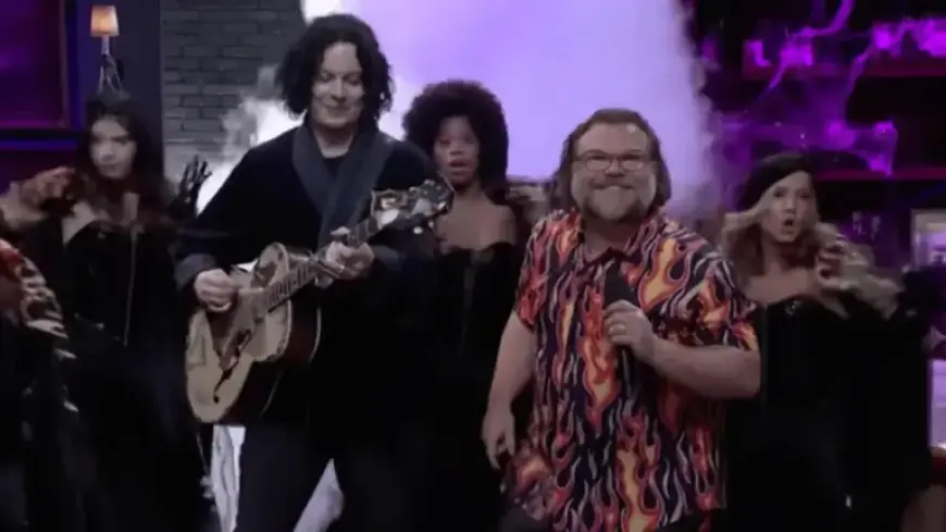 Jack White and Jack Black Reimagine “Seven Nation Army” on SNL Performance