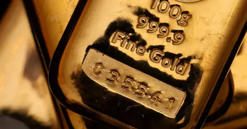 Gold Declines Amid Iran Conflict and Strong US Jobs, Reducing Fed Rate-Cut Hopes