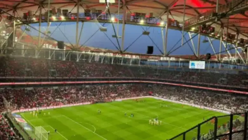 Courtney Lawes Returns to England, Premier Rivals Pursue Centurion’s Signature