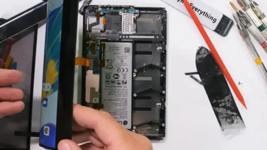 Unreleased LG Rollable Teardown Reveals Challenges of Rollable Phone Design