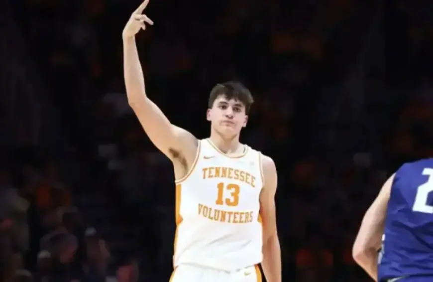 Spotlight on 6’10” Tennessee Forward JP Estrella’s Latest Performance