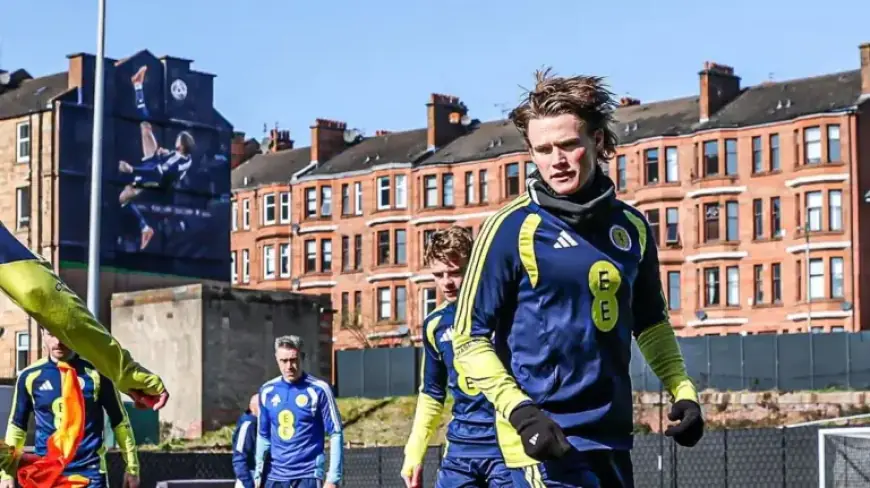 Scott McTominay’s Loyalty to Man United Amid Napoli Transfer Rumors