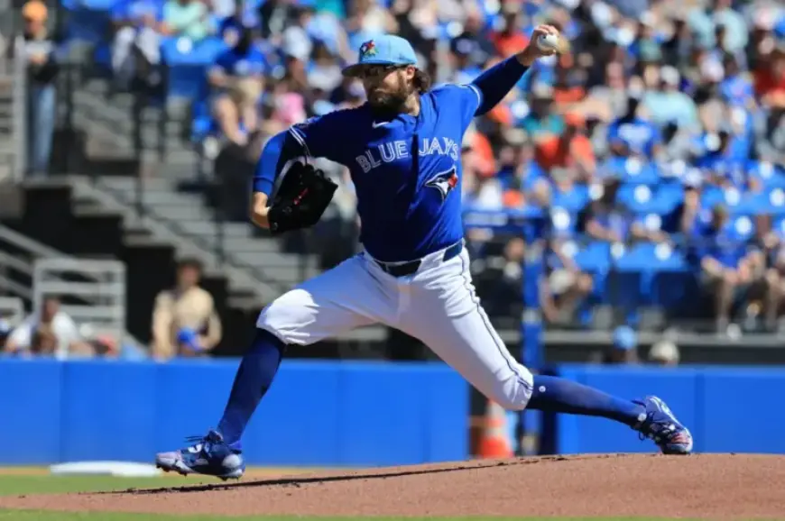 Blue Jays Promote Josh Fleming, Reassign Austin Voth