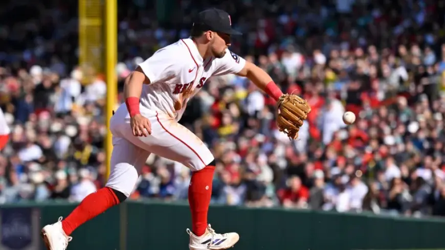 Alex Cora Praises Caleb Durbin on His First Red Sox Hit