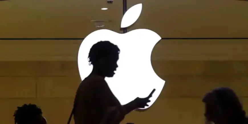 Foldable iPhone Faces Engineering Challenges, May Experience Shipment Delays: Sources