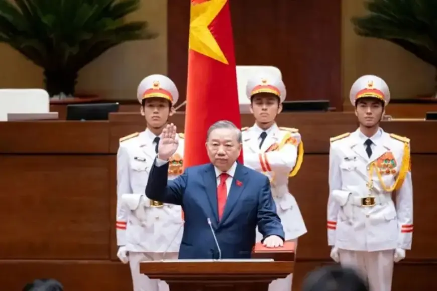 Vietnam’s Leader Expands Influence as New Prime Minister Elected