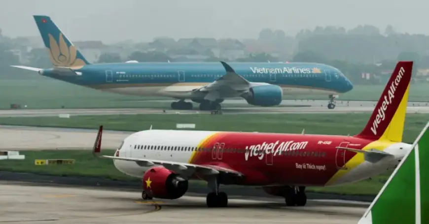 Asian Airlines Adjust Schedules, Carry Extra Fuel Amid Tightening Supplies