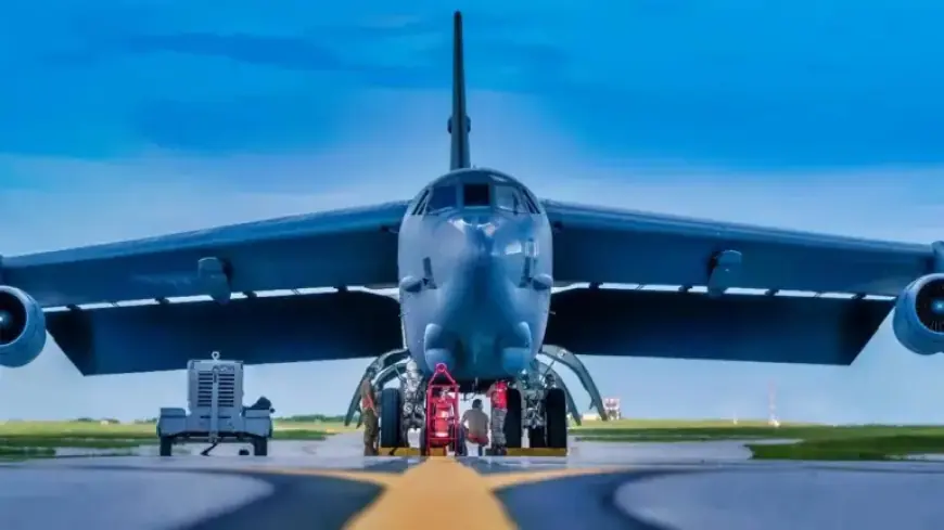 U.S. Air Force B-52 Bomber Declares Emergency Over England During Iran Mission