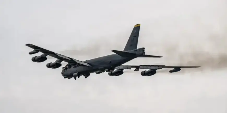 US Military Deploys 70-Year-Old B-52 Bombers for Overland Missions Over Iran
