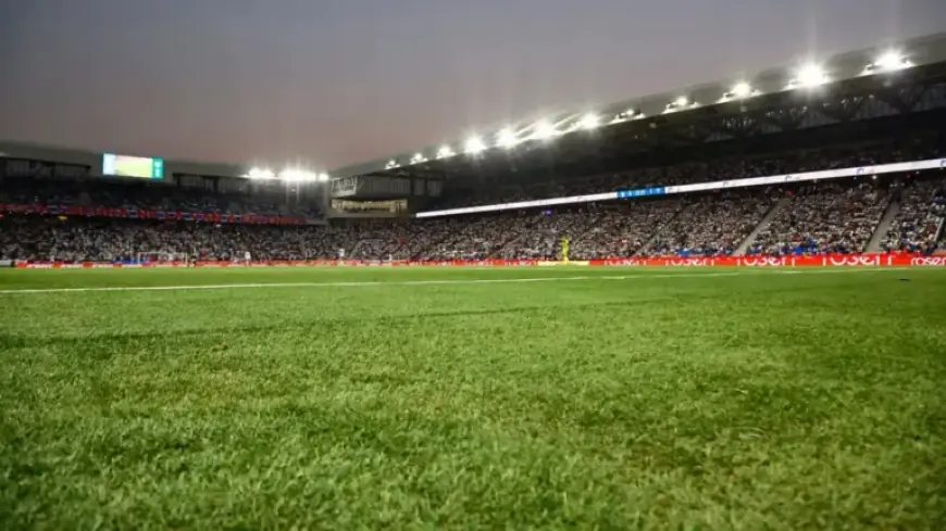 Boca Faces Synthetic Turf Challenge in Libertadores Debut at Claro Arena