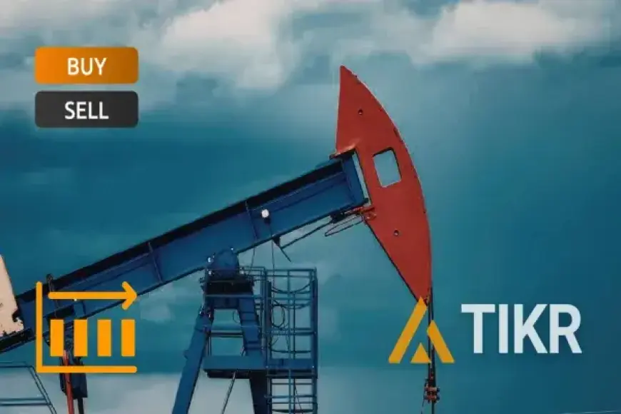 OXY Stock Jumps 4% Following CEO Hollub’s Exit: 2026 Investor Insights