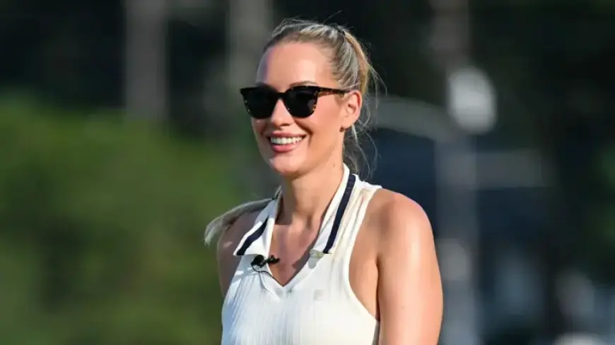 Paige Spiranac Stuns in Baby Blue Athleisure, Perfect for Spring Style