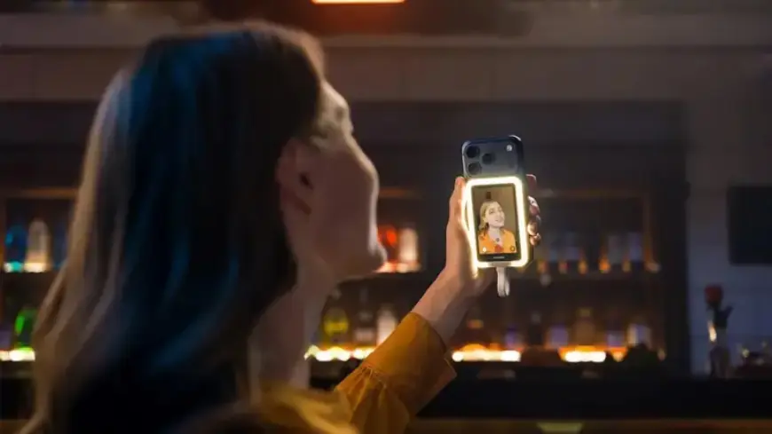 Insta360 Unveils Snap: A USB-C Selfie Screen