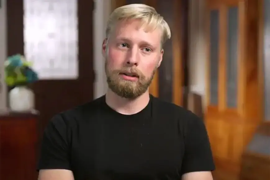 “Welcome to Plathville”: Ethan Opens Up About Personal Battle with Depression