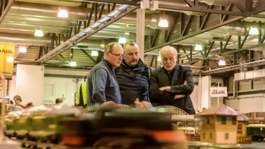 Viewers Rally with 675 Pages of Signatures to Save Cult Show