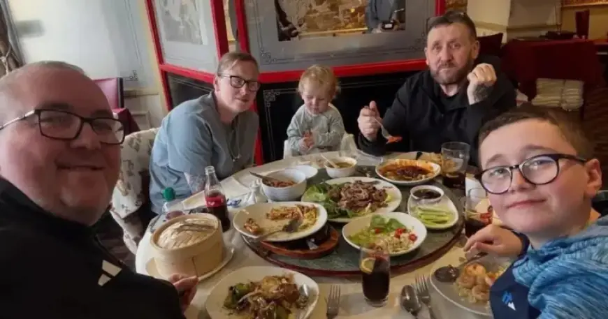 Stephen Bunting Celebrates Birthday at Star-Studded Restaurant