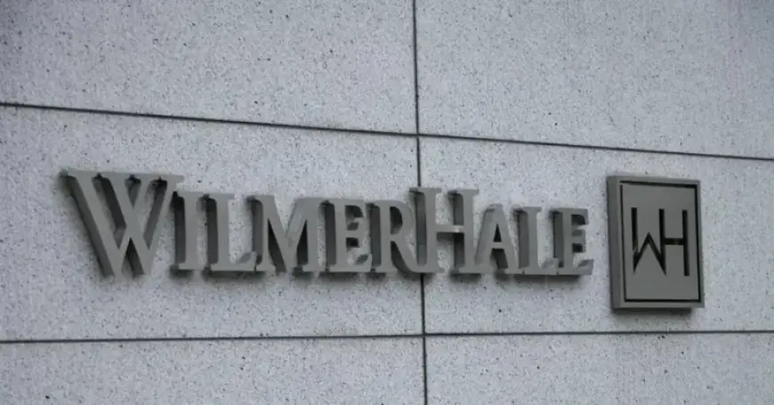 Judge Rules US Firm Neglected Client Updates on $35 Million Fees