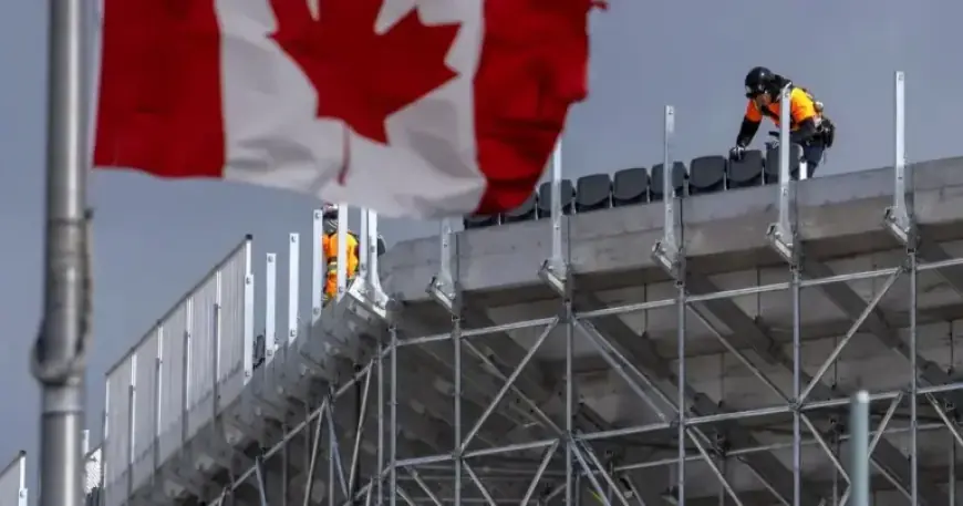 Canada Boosts Employment with 14,000 New Jobs in March; Unemployment Steady at 6.7%