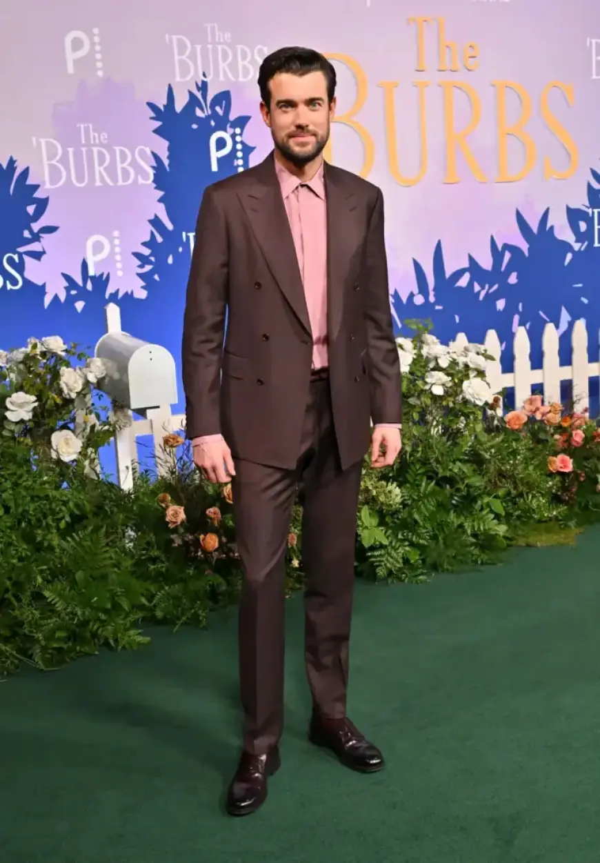 Jack Whitehall Praises The Fat Badger’s Roast, Snubs The Box