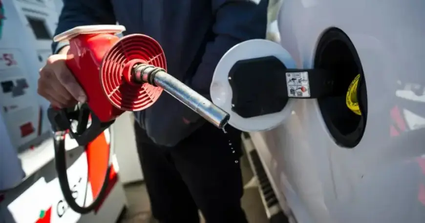 Toronto Gas Prices Drop Overnight, Analyst Predicts High Costs Until June