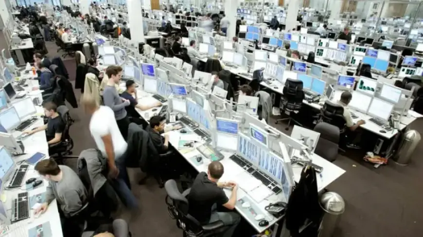 Strait of Hormuz Challenges Sustain High Oil Prices