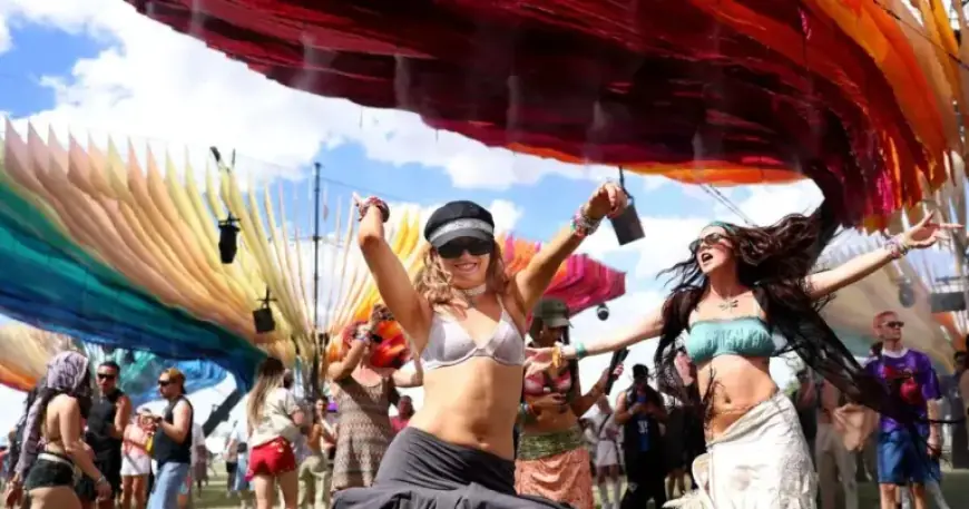 Sabrina Carpenter Shines at Coachella 2026; Bini Achieves P-Pop Milestone