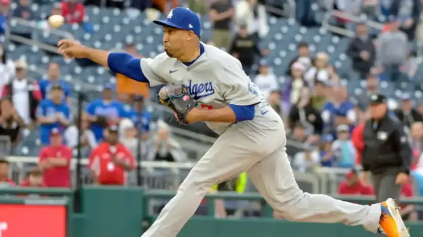 Dodgers’ Edwin Diaz Adopts Brimless Hat Trend from Tanner Scott Photo