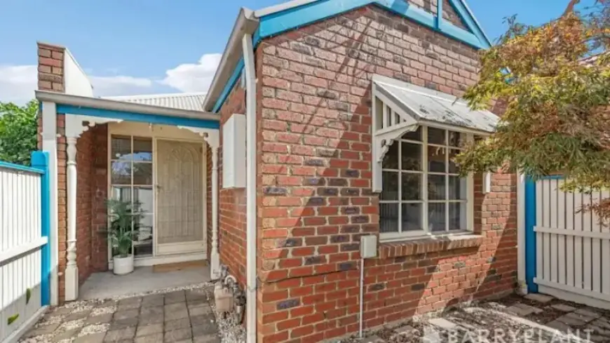 Young Family Secures $1M Inner-North Home, Outbidding Downsizer