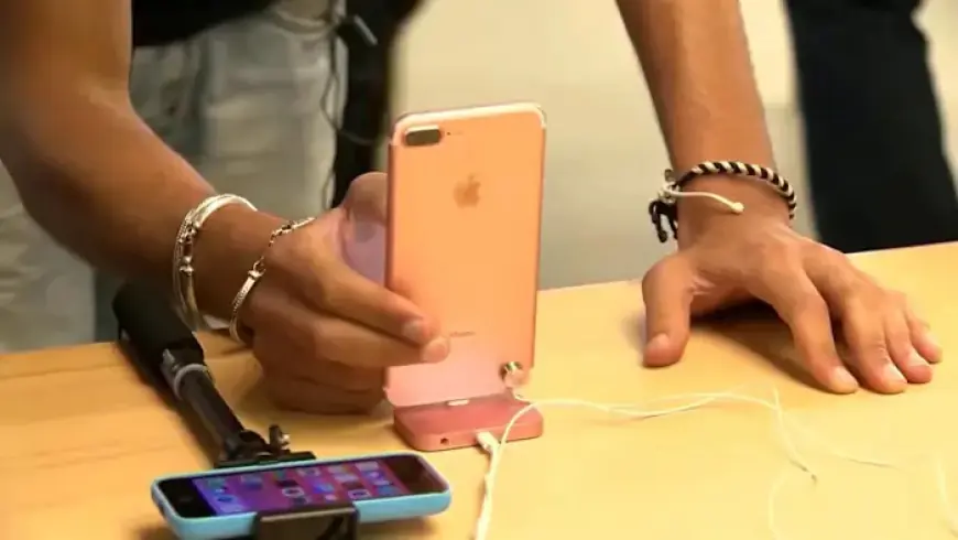 AI Firm Seeks Competitors’ Help; Apple’s New iPhone Faces Stock Challenges