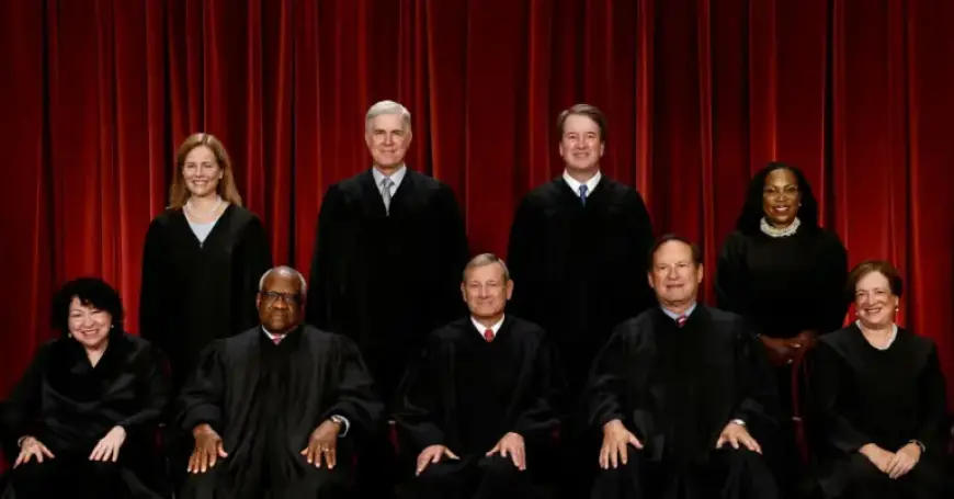 Retirement Politics Weigh Heavily on Aging US Supreme Court Justices