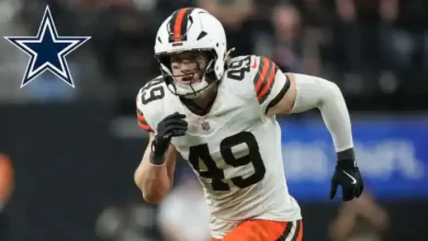 Trump Commands Attention at UFC 327 Miami, Greets Rogan and Rubio